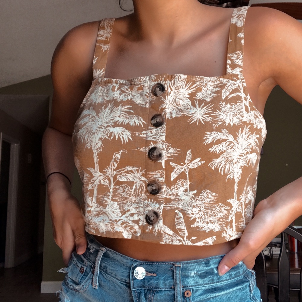 cute yellow crop top from american eagle